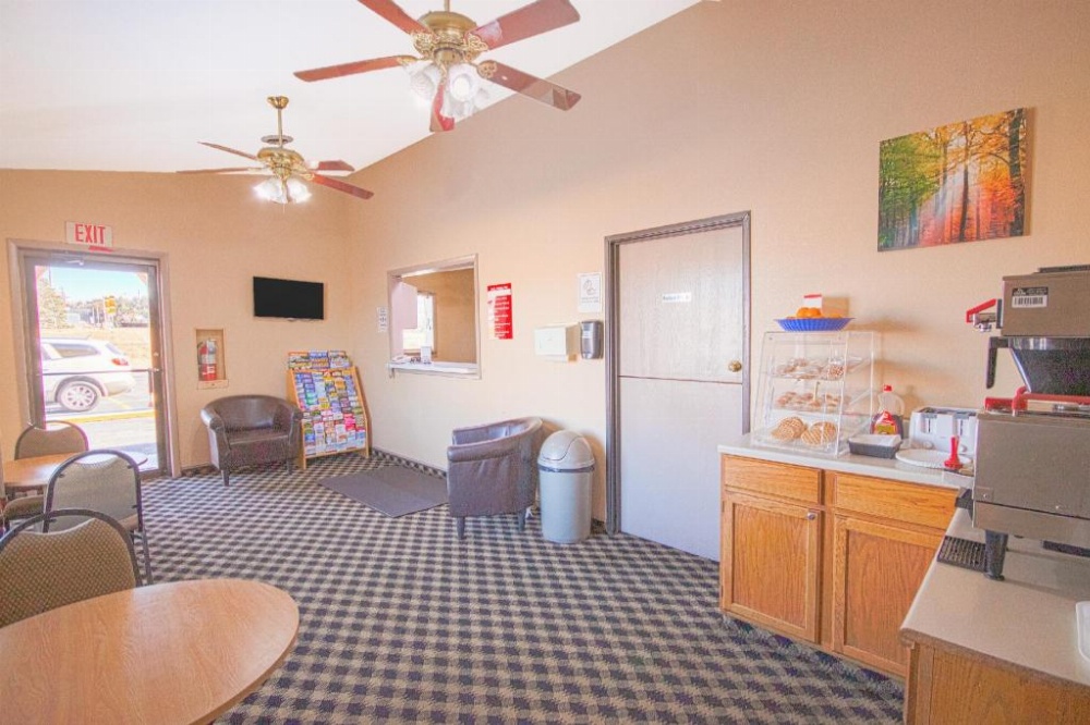 Love Hotels Junction City KS Near Fort Riley By OYO Image 45